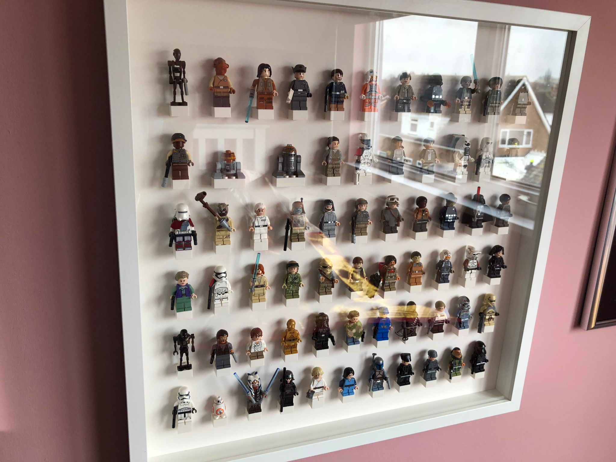 How to make a Lego Minifigure display cabinet